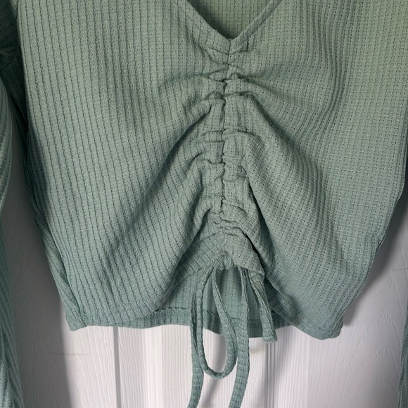 💐Mint green crop-top - Picture 3 of 3